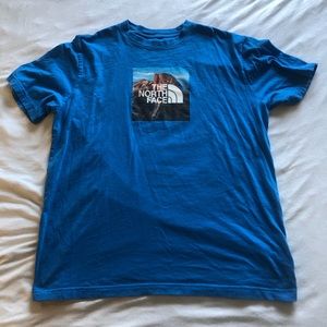 Men’s blue north face graphic T-shirt